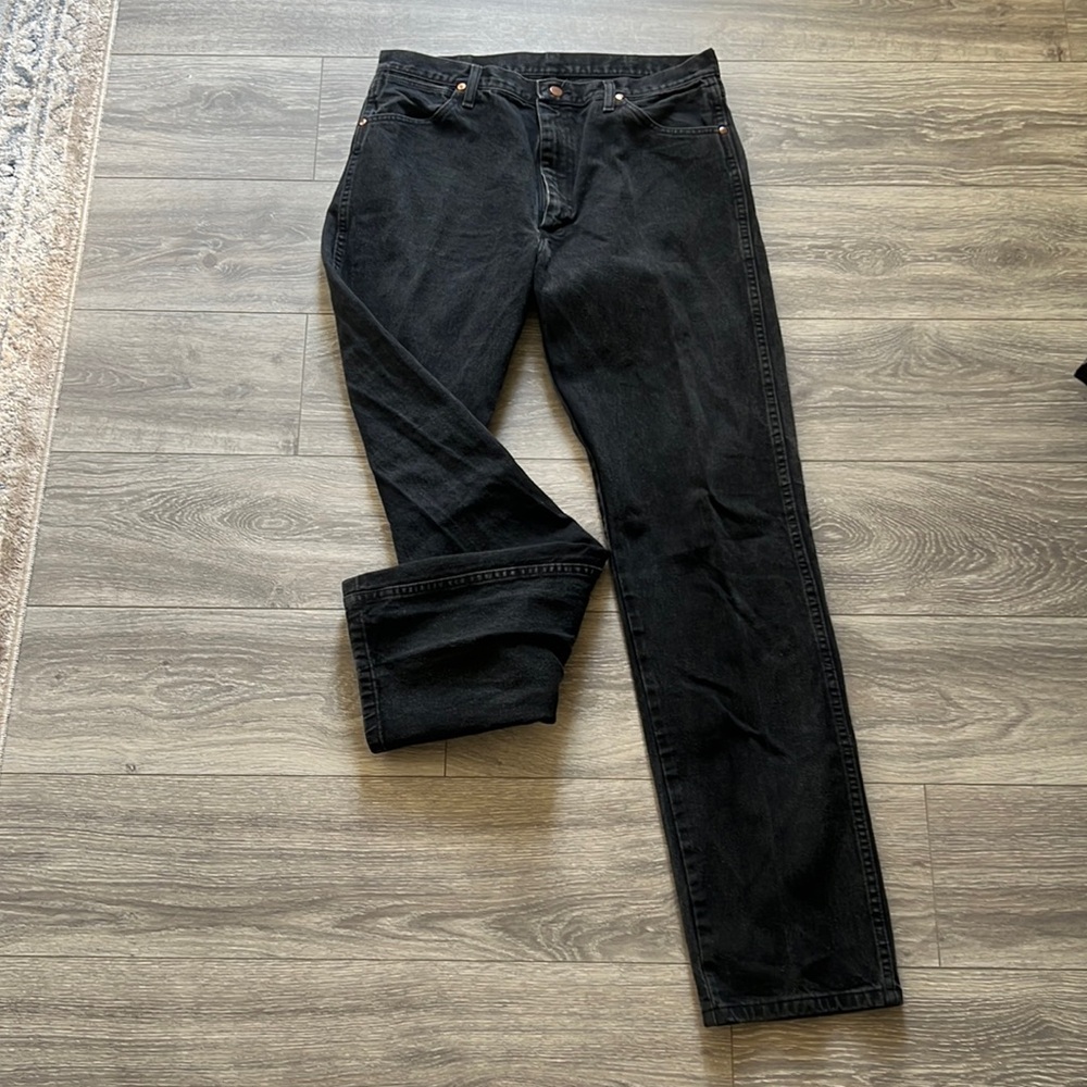 36x36 wrangler classic fit jeans in black